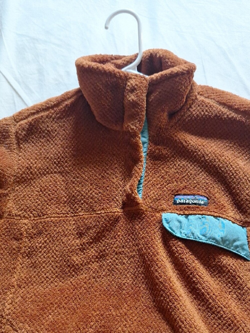 Patagonia Brown Fleece Pullover with Teal Accent - Picture 4 of 6